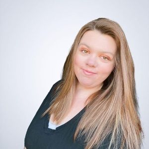 Meet your Posher, Michaela